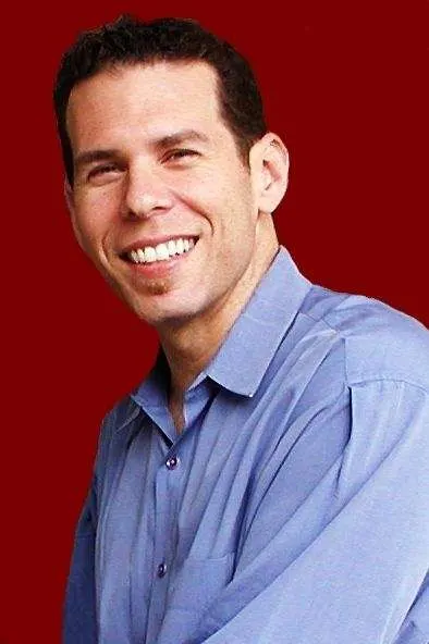 Portrait of Dr. Ryan Henspetter